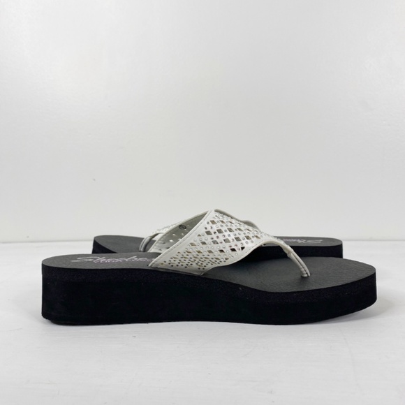 Skechers Yoga Foam White Rhinestone Platform Flip Flop Sandals Sz 9 - Picture 9 of 12